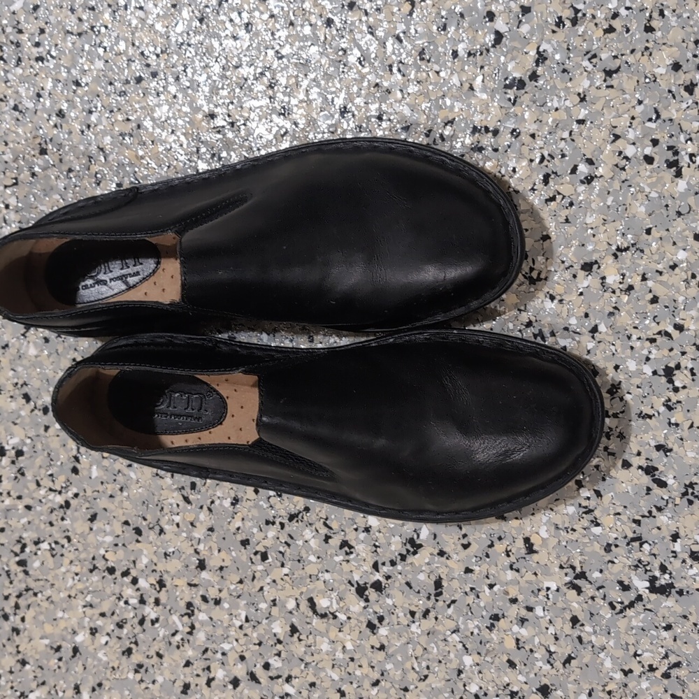Vintage Born Black Leather Slipons